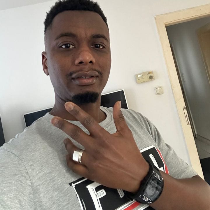 Profile Picture of Barrymandela (@barrymandela) on Tiktok