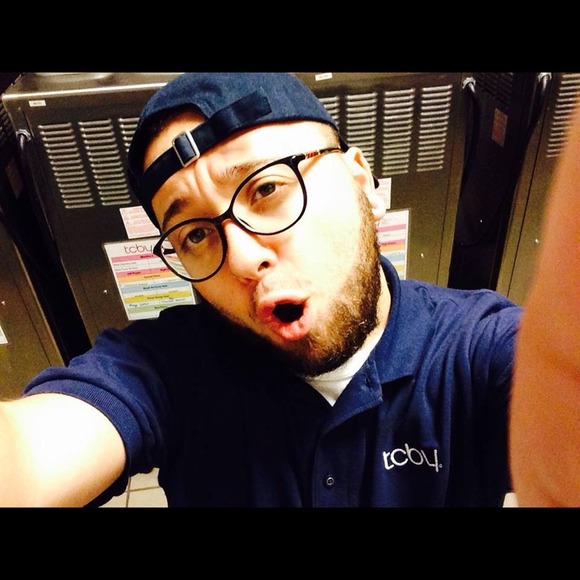 Profile Picture of Zach Mcnulty (@zacharymcn) on Poshmark