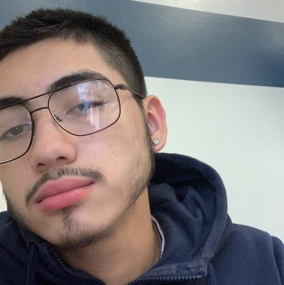 Profile Picture of Erick Ochoa (@erickochoa_9416) on Poshmark