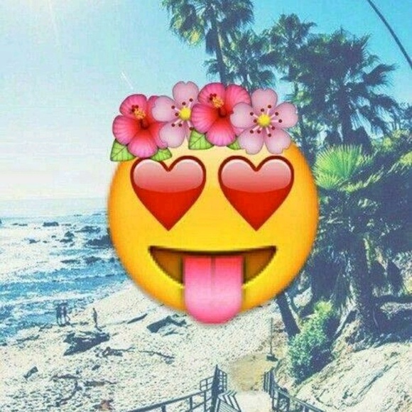 Profile Picture of Kathy Irias (@idk_kathy757) on Poshmark