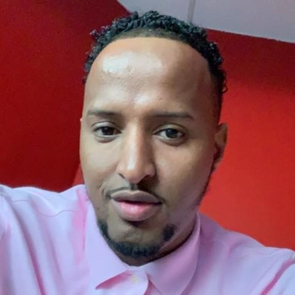 Profile Picture of Omar Ali (@omaryare1) on Poshmark