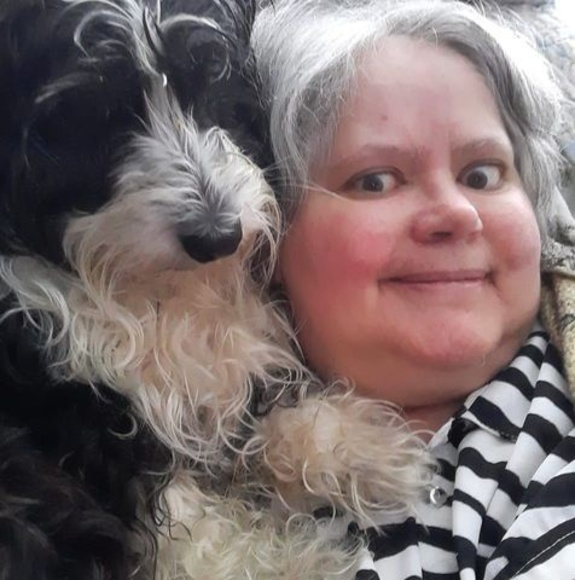Profile Picture of Gloria Mcinnis (@wood200083) on Poshmark