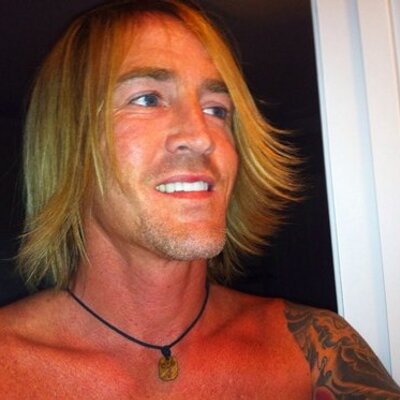 Profile Picture of Christopher Ridout (@pearc1) on Twitter