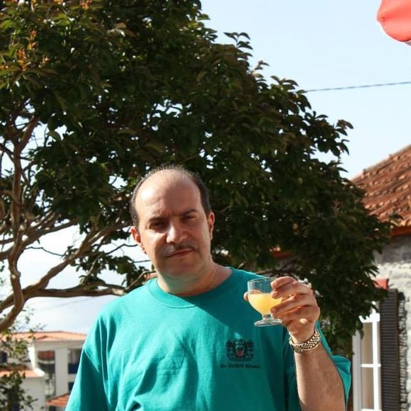 Profile Picture of Tony Pereira (@flexitup) on Poshmark