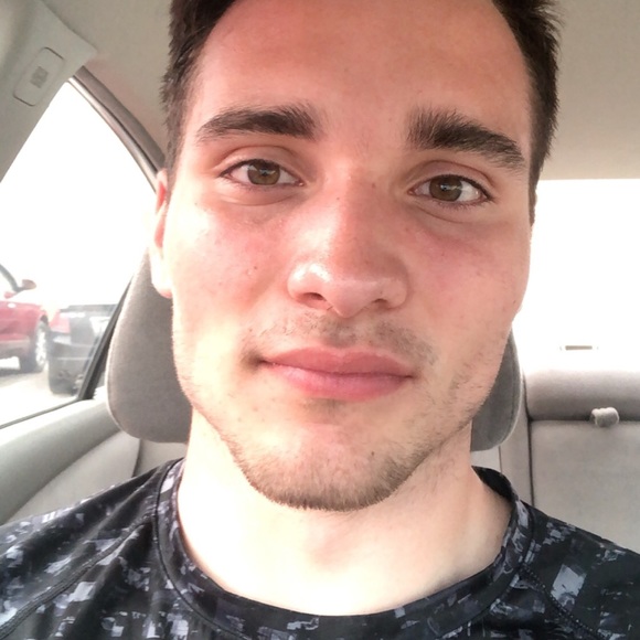 Jaxon Chantrill - Poshmark Profile Picture of Jaxon Chantrill (@jaxonchantrill) on Poshmark