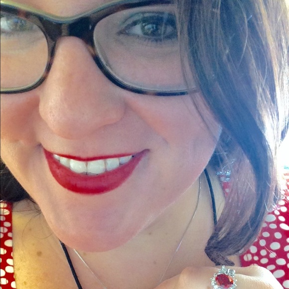 Profile Picture of Shawna Dias (@shay825) on Poshmark