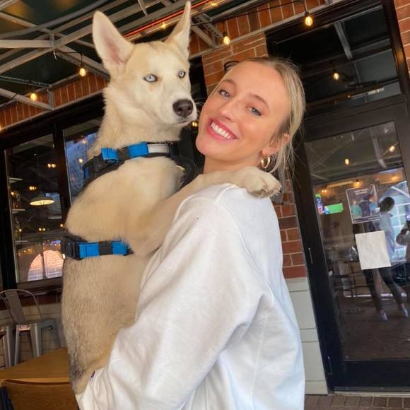 Profile Picture of Alex Mcgill (@amcgill64) on Poshmark