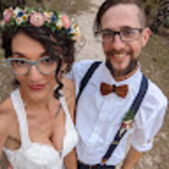 Profile Picture of Brittany Beveridge (@bbev21) on Poshmark