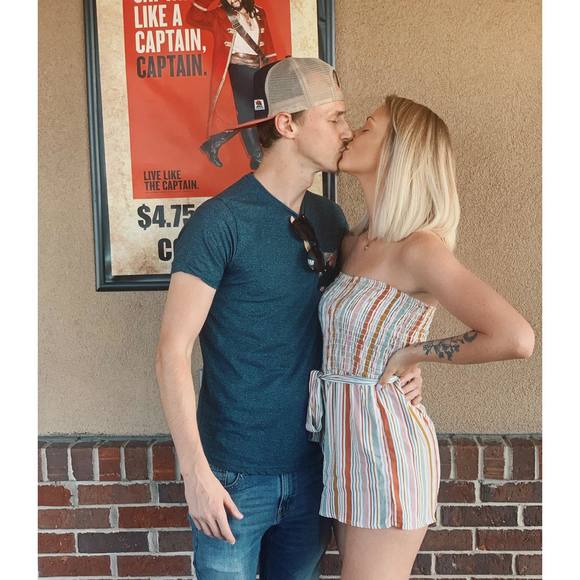 Profile Picture of Kayla Ochiltree (@kayloxoxo) on Poshmark