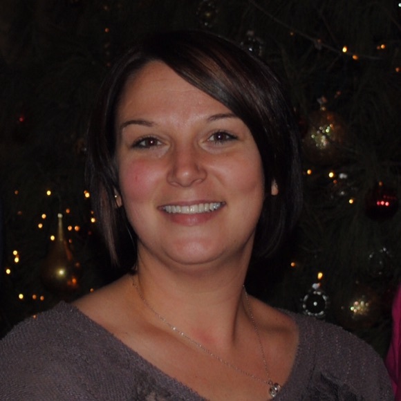 Profile Picture of Donna Higgins (@dalhiggins) on Poshmark