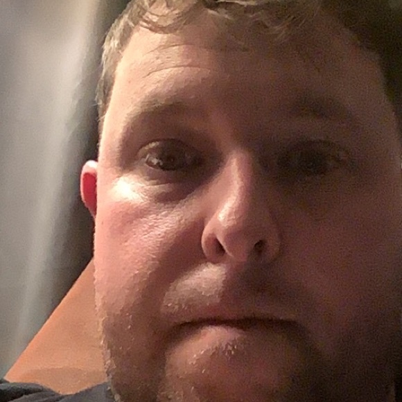 Profile Picture of Danny Smith (@dannysmith927) on Poshmark