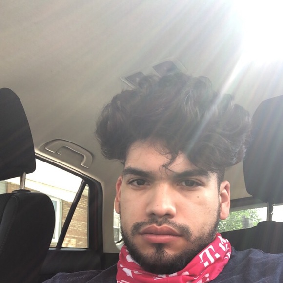 Profile Picture of Jeshua Torrens (@jeshtorr) on Poshmark