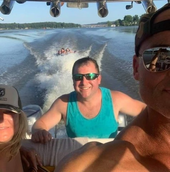 Profile Picture of Darren Alexander (@gdarren1979) on Poshmark