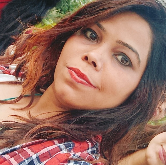 Rajni Oberoi - Poshmark Profile Picture of Rajni Oberoi (@rajni_1810) on Poshmark