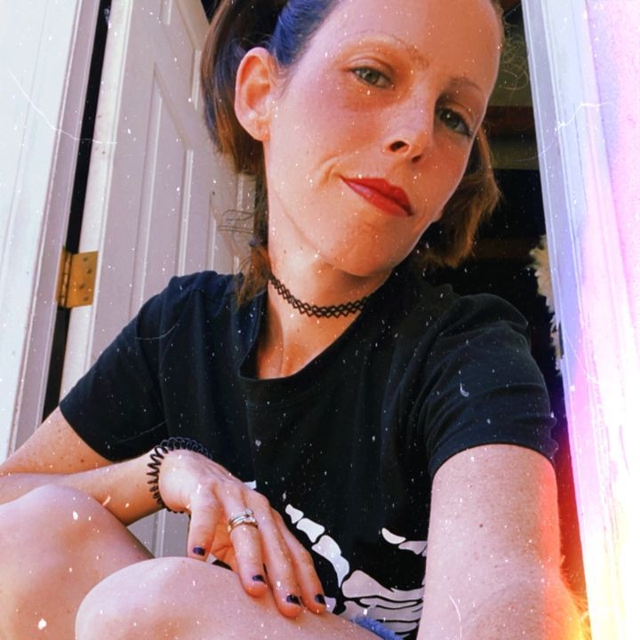 Profile Picture of Jessica Dubois (@@duboogle) on Tiktok