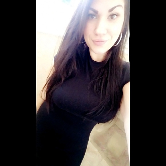 Profile Picture of Jackie Perna (@jperna124) on Poshmark