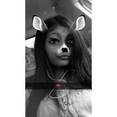 Profile Picture of Lisa Michell (@LisaMichell9) on Twitter