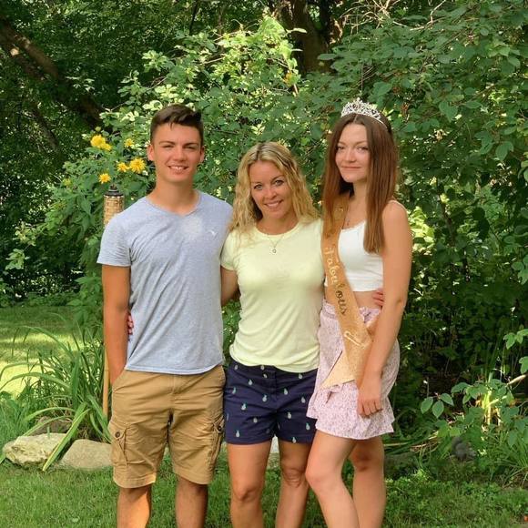 Profile Picture of Alexander Enderson (@triple_a3) on Poshmark