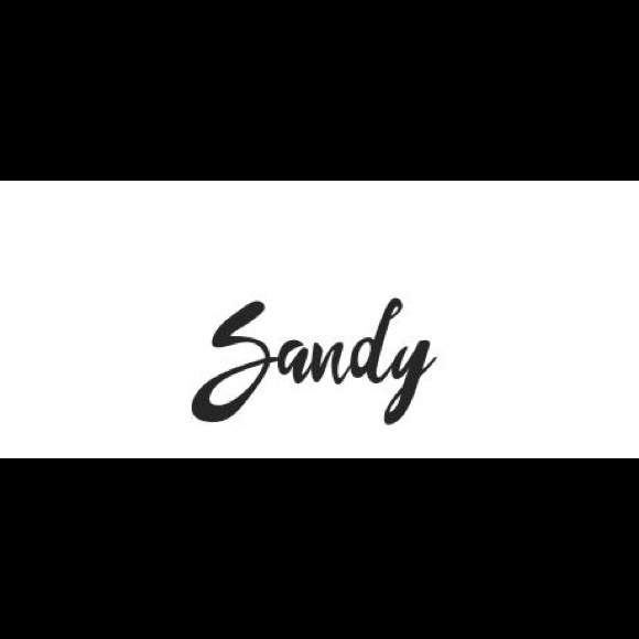 Profile Picture of Sandra Manos (@sandy1j36) on Poshmark