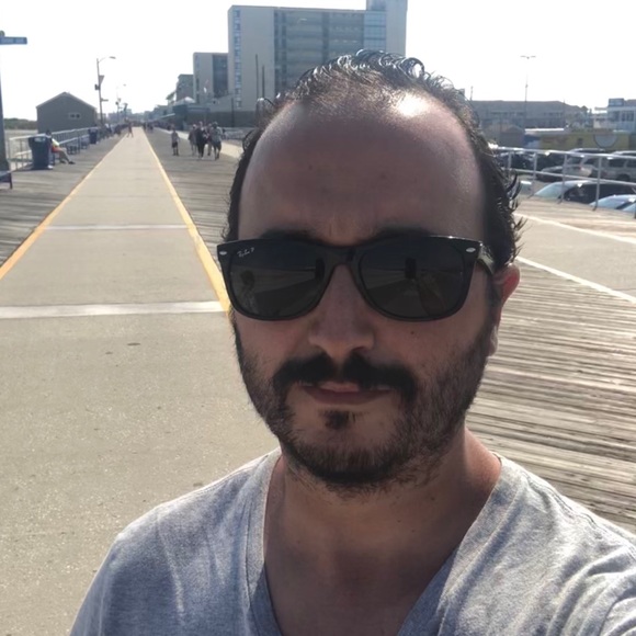 Profile Picture of Ahmet Bay (@ahmetbay) on Poshmark