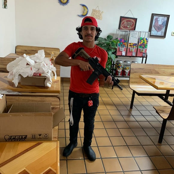 Profile Picture of Christian Fajardo (@christianfaj537) on Poshmark