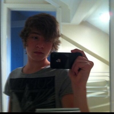 Profile Picture of George Davey (@georgedavey69) on Twitter