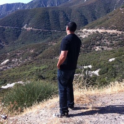 Profile Picture of Michael Mark Sayegh (@YoMomazHouse) on Twitter