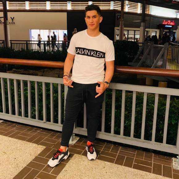 Profile Picture of Jose angel Carbonell almira (@joseca9711) on Poshmark