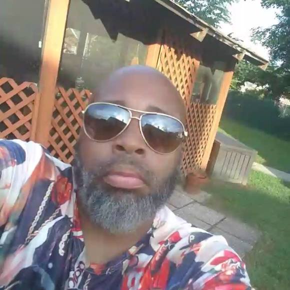 Profile Picture of Shawn Fletcher (@shawnfletcher) on Poshmark