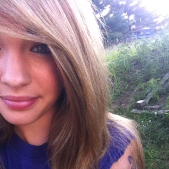 Profile Picture of Alexandra Purcell (@allymay31) on Poshmark