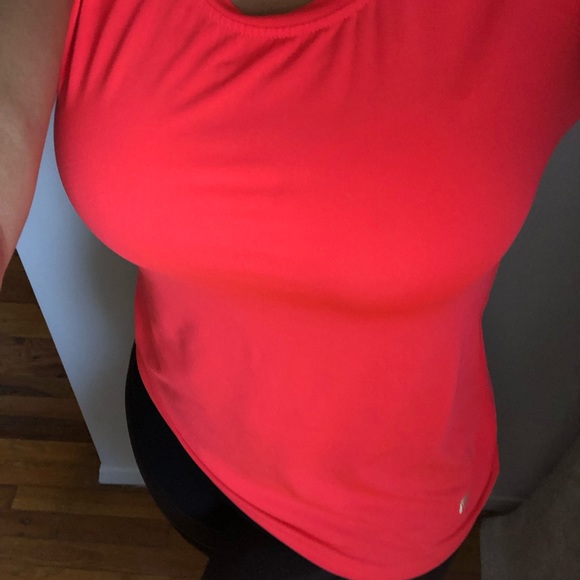 Profile Picture of Jacqueline Almanzar (@jacquelinealman) on Poshmark