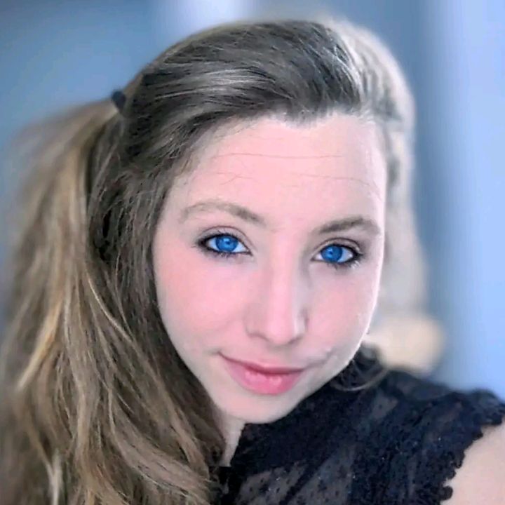 Profile Picture of Eileen Stocker (@@babybeesphotographyllc) on Tiktok