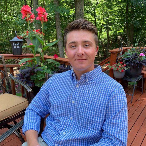 Profile Picture of Josh Plyer (@josh_plyer) on Poshmark