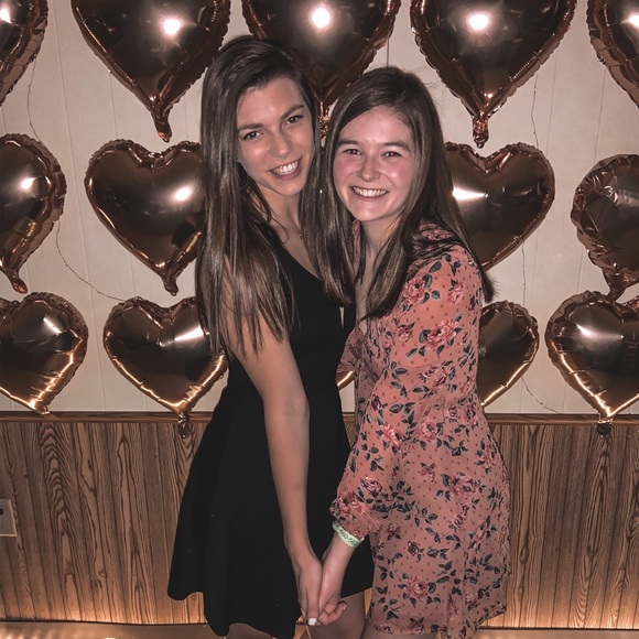 Profile Picture of Gabrielle Wagner (@gabwags29) on Poshmark