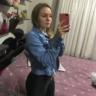 Profile Picture of Lᥲrᥲ (@MuggeLara) on Twitter