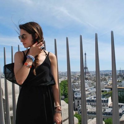 Profile Picture of Genevieve Gholizadeh (@gregthemermaid) on Twitter