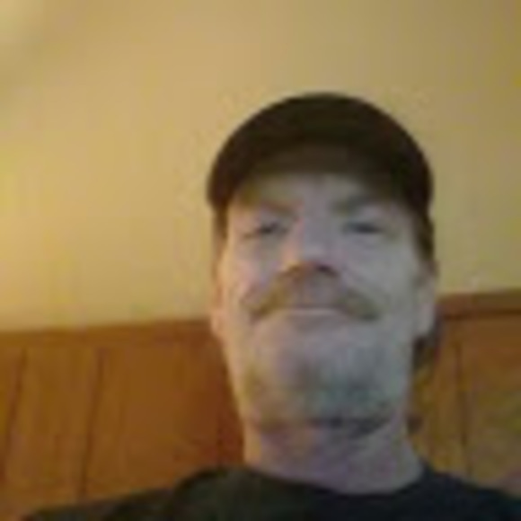 Profile Picture of Ross Olson (@olsonross716) on Poshmark