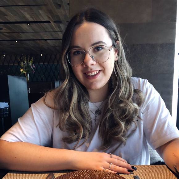 Profile Picture of Brianna Palozzi (@briannapalozzi) on Poshmark