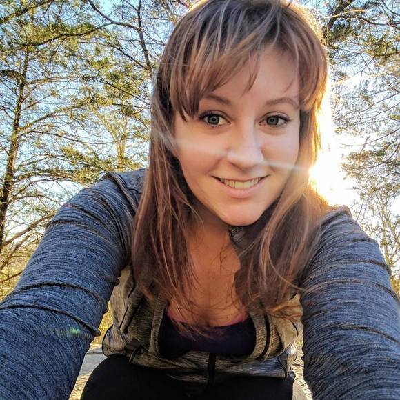 Profile Picture of Meg Scholl (@iifge) on Poshmark