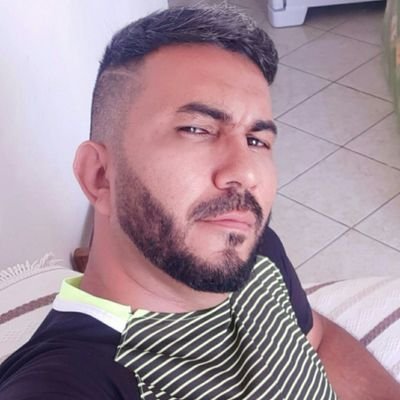 Profile Picture of Julio Carvalho (@JulioErmes2019) on Twitter