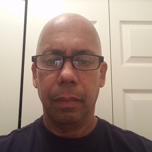 Profile Picture of Julio Rodriguez (@juliorodrigu426) on Poshmark