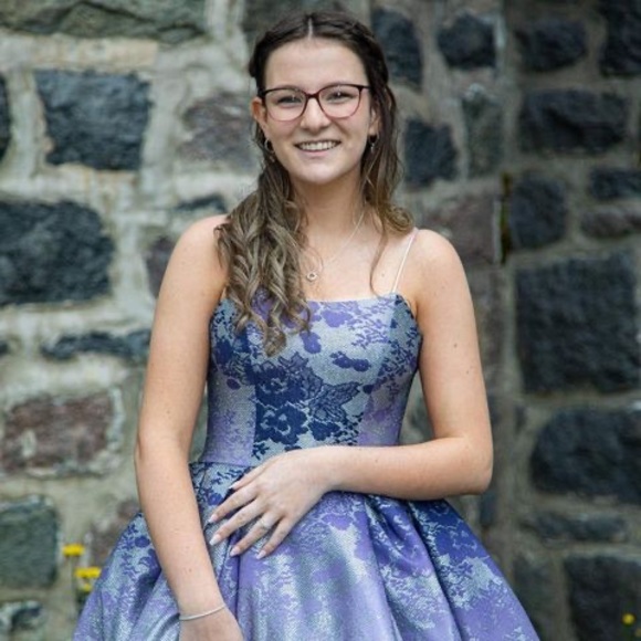 Profile Picture of Justine Gauthier (@justinegauth185) on Poshmark