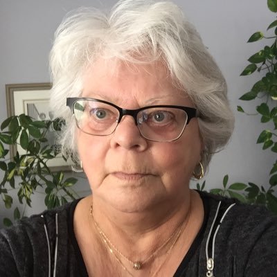 Profile Picture of Labbé Suzanne (@LabbSuzanne1) on Twitter