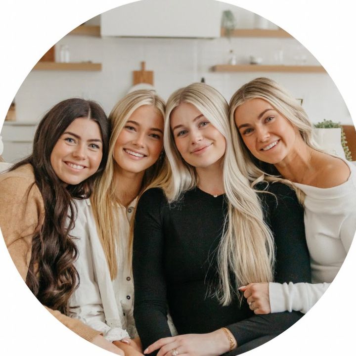 Profile Picture of Arnold sisters fanpage (@bingewatch247) on Tiktok
