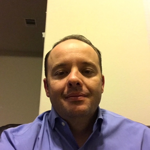 Profile Picture of Kevin Henry (@khenry79) on Poshmark