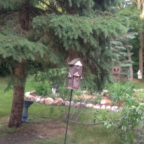 Profile Picture of Carol Galarneault (@delanogal) on Poshmark