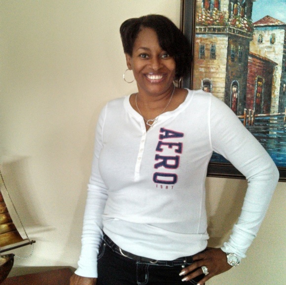 Profile Picture of Tamara Gallon (@tamarasha71) on Poshmark