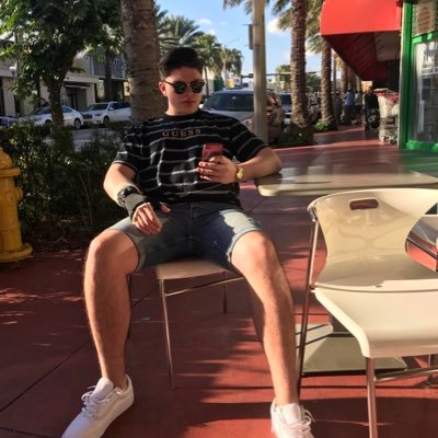 Profile Picture of Sebastian Flores (@papiseb) on Twitter