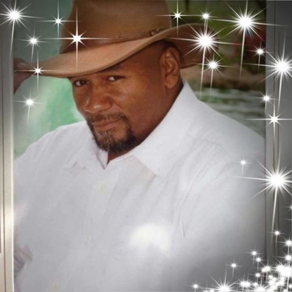 Profile Picture of David Busby (@davidbusby725) on Poshmark