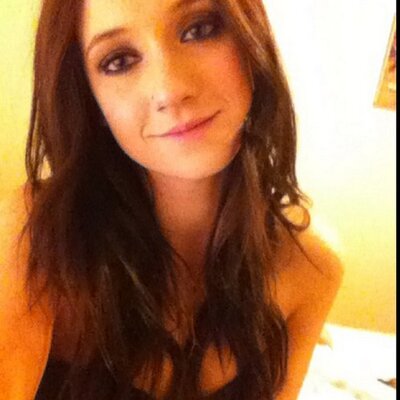 Profile Picture of Emma Szczurowski (@emdrewski) on Twitter